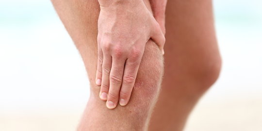 6 Cara alami mengatasi nyeri di lutut