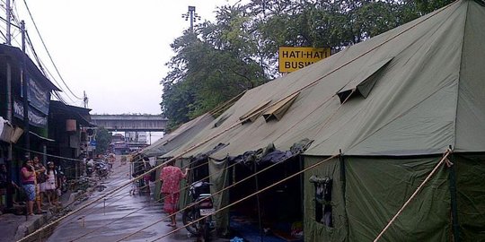 peralatan standar keselamatan dalam mendaki gunung