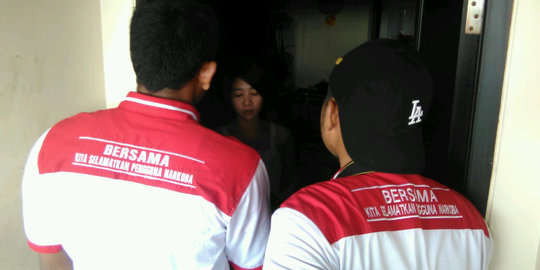 Pecandu narkoba dan pasangan kumpul kebo diciduk di Surabaya