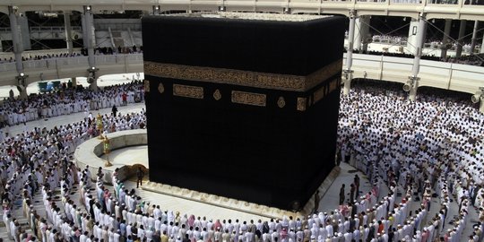 Sore ini, matahari akan melintas di atas Kabah