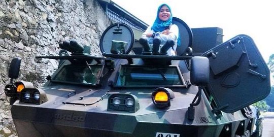 Selain tank & senjata, Pindad siap produksi alat berat