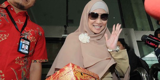 Artis Meidiana Hutomo Akui Terima Cek Rp 600 Juta Dari Eks Menkes Merdeka Com