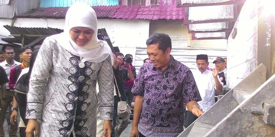 Mensos Khofifah saat blusukan warga miskin di Aceh