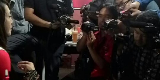 Model cantik jual rumah sekaligus bisa menikahinya kini terkenal