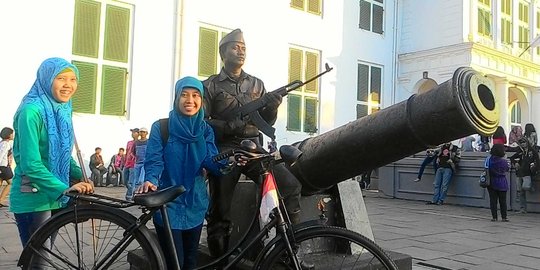 Komunitas Manusia Batu, para pejuang di Kota Tua
