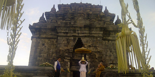 Waisak, umat Buddha seluruh Indonesia gelar ritual di Candi Mendut