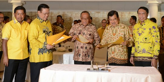 Agung Laksono Cs Musda di Bali, kubu Ical rapat konsultasi nasional