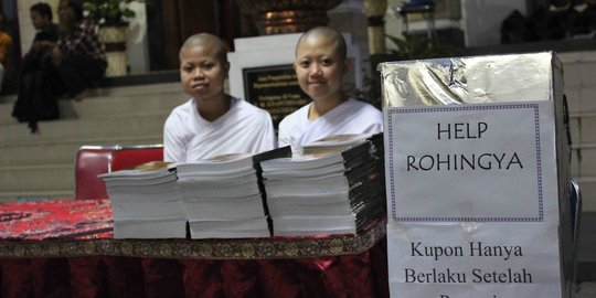 Umat Buddha di Batu galang dana untuk pengungsi Rohingya
