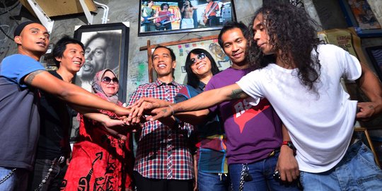 Ini yang diobrolin Jokowi dan Slank di Istana