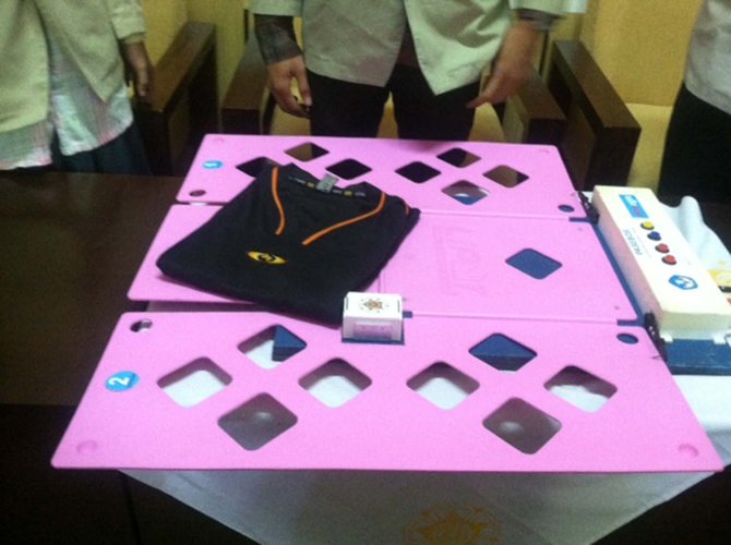 5 Mahasiswa UGM bikin alat pelipat baju  otomatis merdeka com