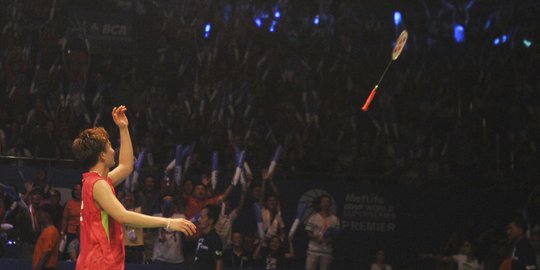 Juara Indonesia Open, Kento Momata asal Jepang lempar raket