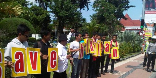 beri dukungan dengan turun ke jalan rev1