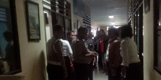 agus memperkosa kemudian bunuh angeline rev2