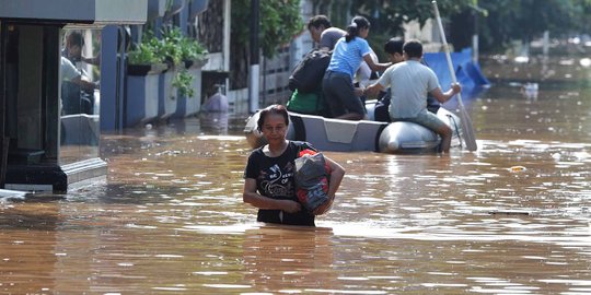 22 Titik banjir di Tangsel akan selesai 2016