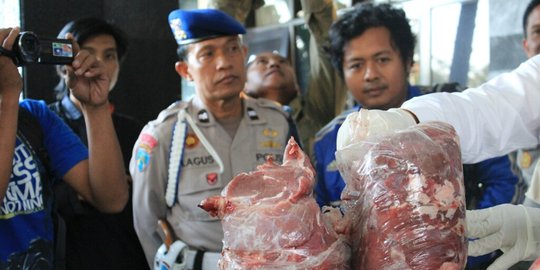 Pasutri di  Malang  jual  daging sapi murah ternyata celeng 