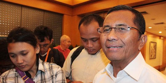 Diperiksa perdana sebagai tersangka, Dahlan Iskan irit bicara