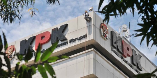 Kasus wisma atlet, KPK periksa eks pejabat Kemendagri