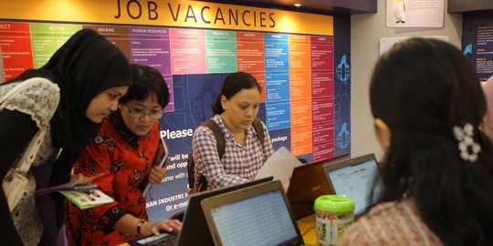 Persaingan bakal makin sengit antara tenaga kerja lokal dan asing