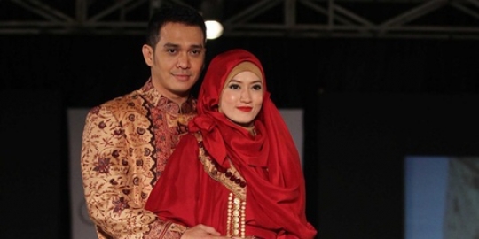 Fadlan dan Lyra  Virna  ke Thailand diundang di  acara 