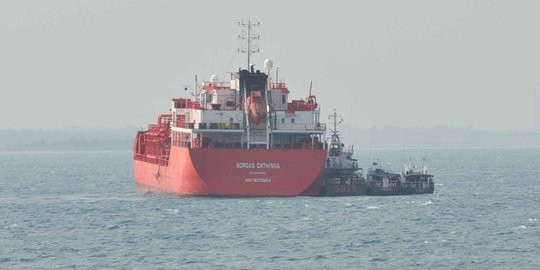 Kapal tanker berawak WNI hilang di Johor, diduga korban perompak