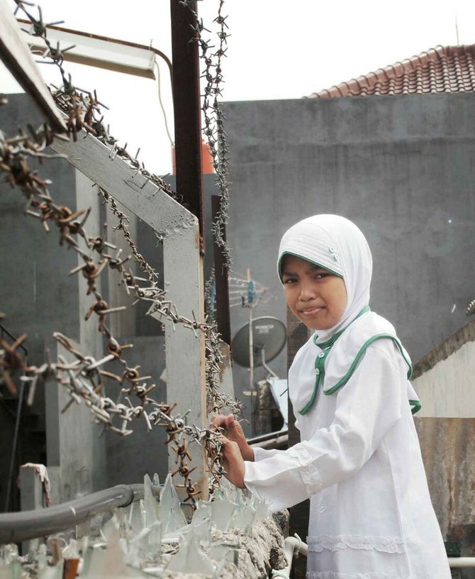 tembok berduri