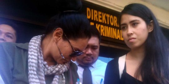 Dua kakak angkat Angeline diperiksa di Polda Bali