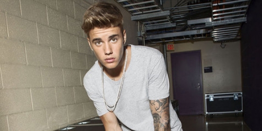 Nggak akur, Justin Bieber ingin \'hangat\' lagi dengan Taylor Swift