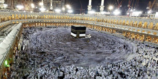 Danamon Syariah tawarkan produk tabungan umrah