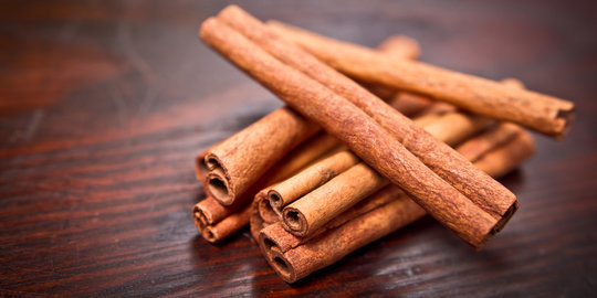 Lawan risiko kanker usus besar dengan kayu manis!