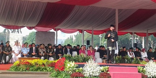 HUT Jakarta ke-488, Ahok hadiahi 20 Transjakarta buat warga DKI