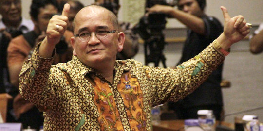 Ruhut soal revisi UU KPK: Harusnya Jokowi gerah dengan Wapres JK