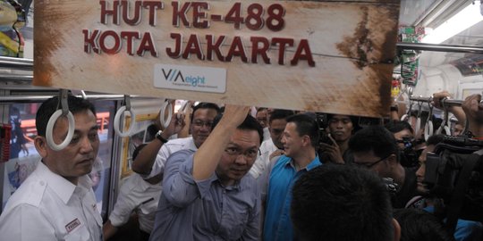 Ahok impikan semua transaksi di Jakarta pakai uang elektronik