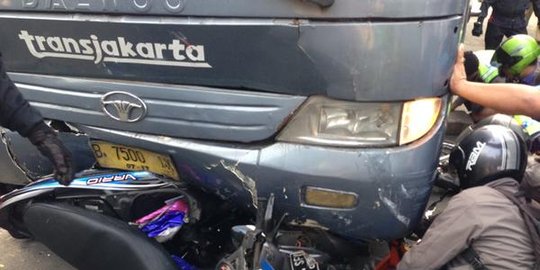 dua hari bekerja rev2