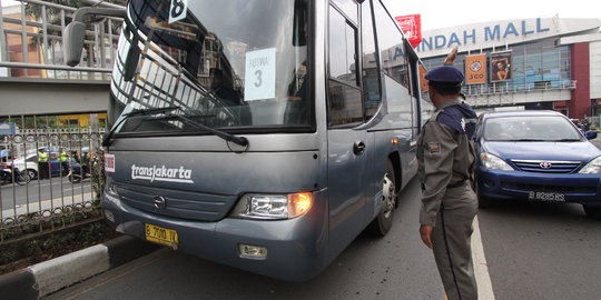 'Kecelakaan Transjakarta di Mampang kado pahit buat Ahok'