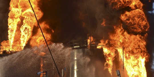 Pasar Kaliangkrik Magelang terbakar, api diduga dari warung makan