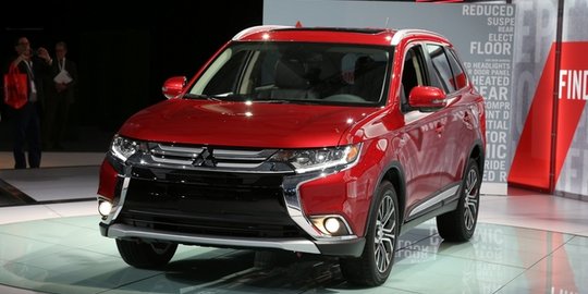 Ini dia wujud Mitsubishi Outlander keluaran 2016