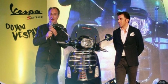 Alessandro Del Piero kunjungi Vespa Day di Vietnam