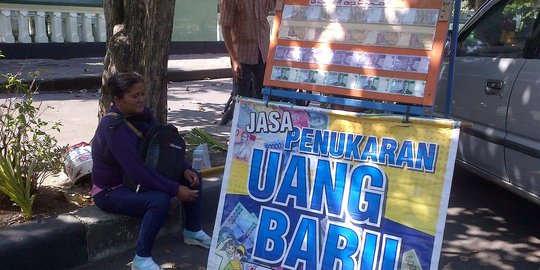 Jasa penukaran uang marak di Solo, Dinas Pasar gelar penertiban