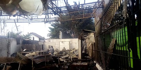 3 rumah makan di Medan terbakar, kerugian ditaksir ratusan juta