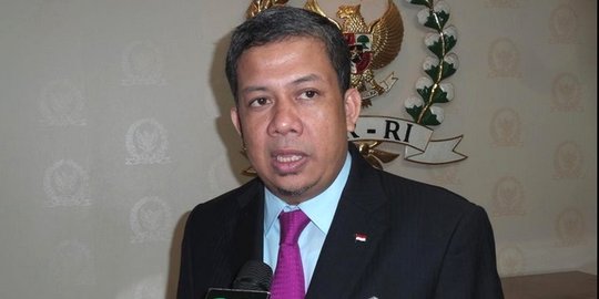 Fahri: Watak pengecut diakhiri, Indriyanto bilang UU KPK jahiliah