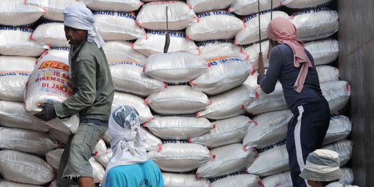 Dua gudang digerebek polisi akibat palsukan kualitas beras
