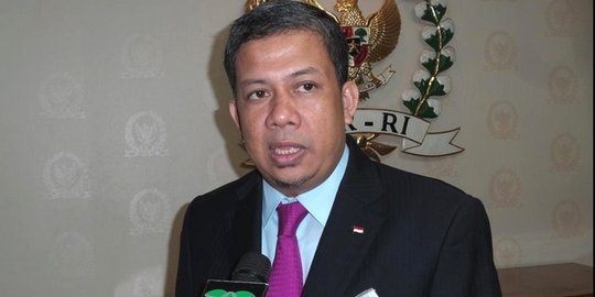 Fahri Hamzah kritik keras Jokowi bukan raja juga bukan bos