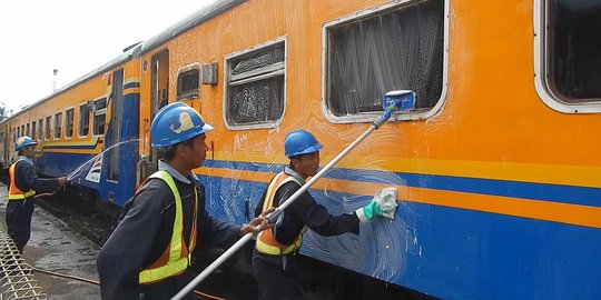 Persiapan Mudik, PT KAI Daop 5 Purwokerto percantik armadanya