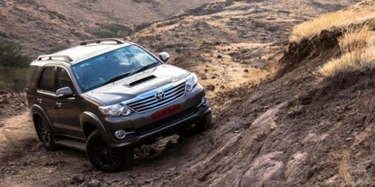 Ini dia tampak Toyota Fortuner 2016, lebih agresif!