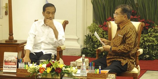 Reshuffle menteri dan kemandirian Jokowi
