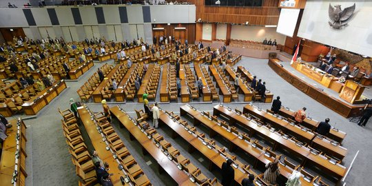 Suasana rapat paripurna bahas dana aspirasi DPR