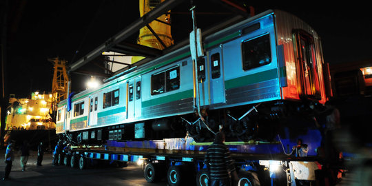 30 Unit KRL tambahan tiba di Pelabuhan Tanjung Priok