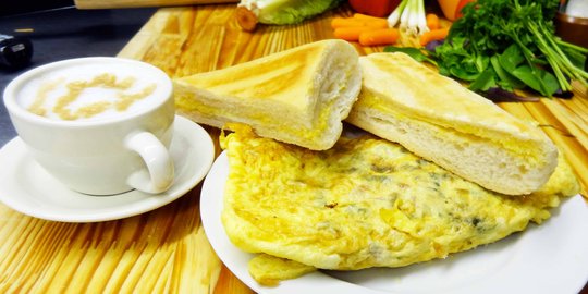 [Resep] Sahur cepat dan bergizi dengan omelet keju