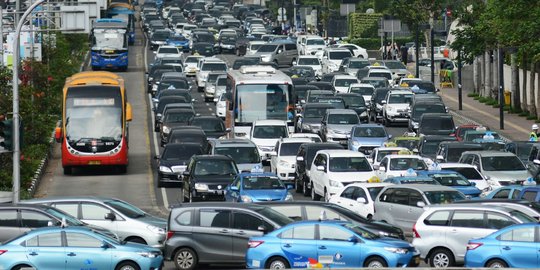 Otak atik sistem transportasi ala Ahok bebas macet atau makin ruwet?