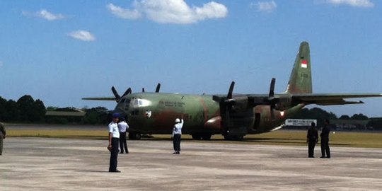 Pesawat pembawa 8 jenazah korban Hercules tiba di Yogya